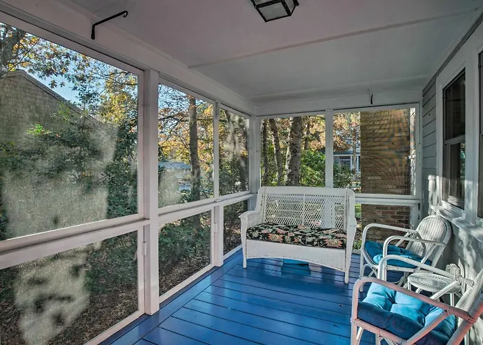 Swim & Unwind! Follins Pond Cottage Near Beach